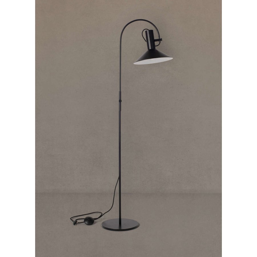 Spring Copenhagen Formel Gulvlampe H105 cm, Sort