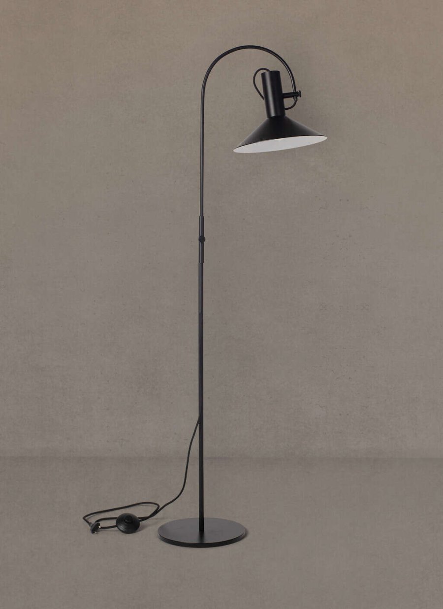 Spring Copenhagen Formel Gulvlampe H105 cm, Sort
