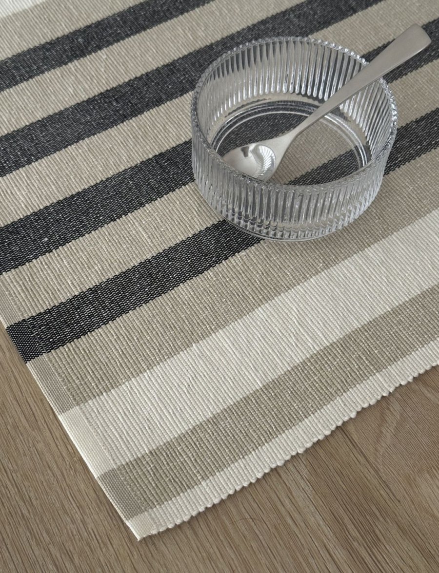 Knabstrup Keramik Vibeke Klint D�kkeserviet Bred Linje 33x48 cm, Hvid