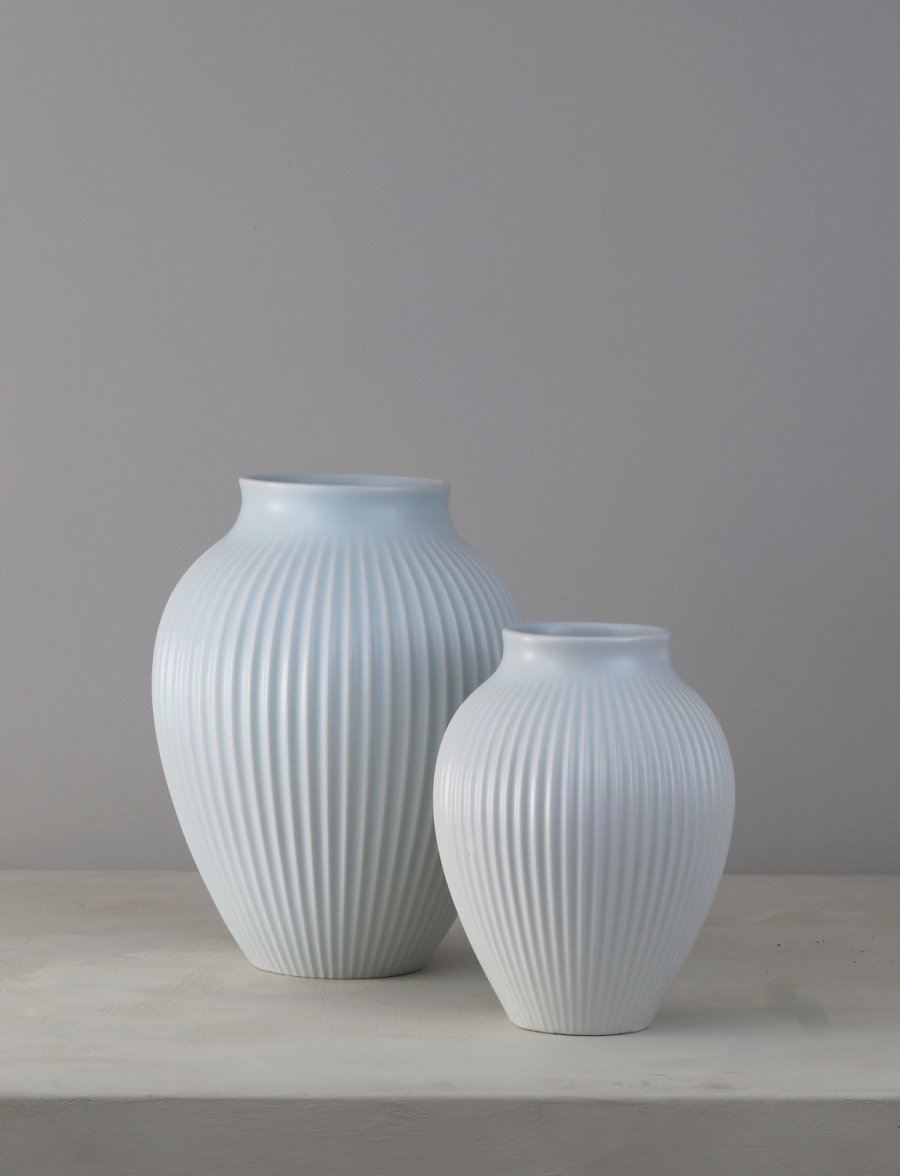 Knabstrup Keramik Ripple Vase H20 cm, Mat Ice Blue
