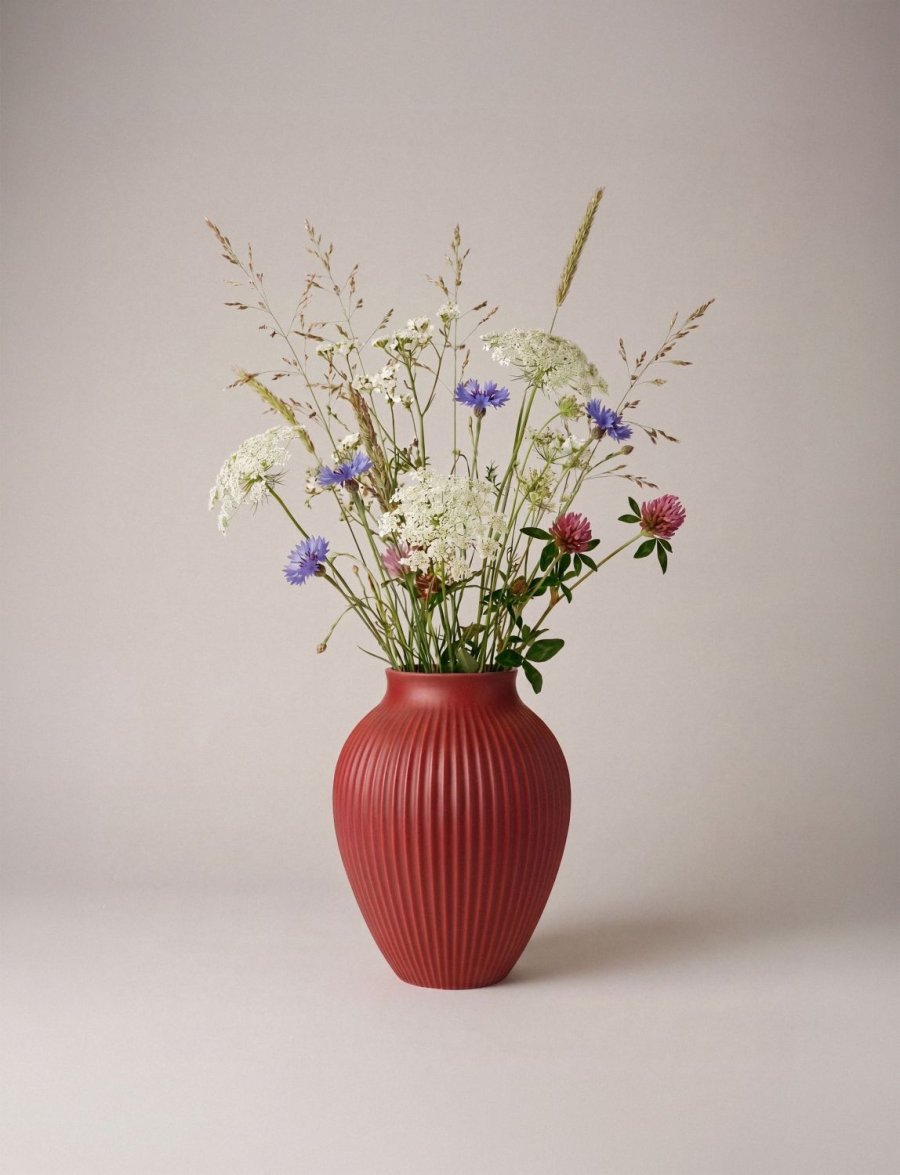 Knabstrup Keramik Ripple Vase H20 cm, Soft Cherry Red