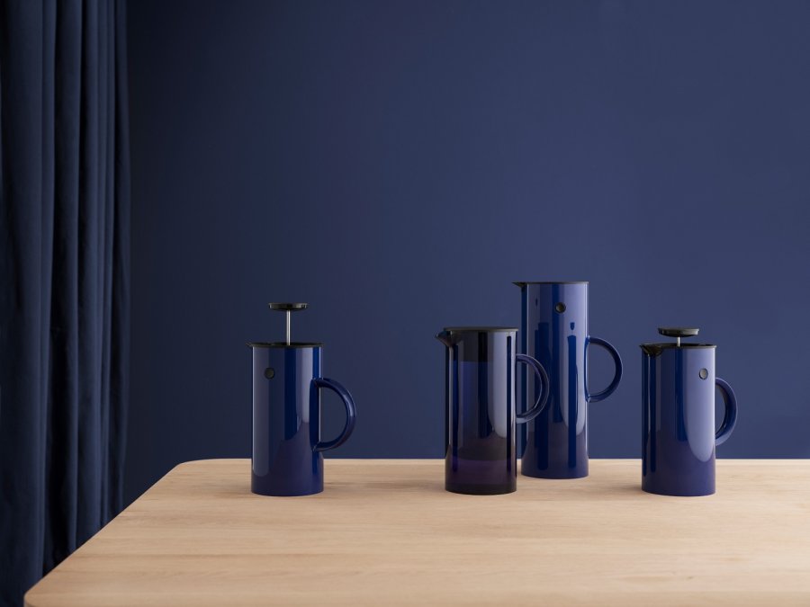 Stelton EM kande med l�g 1,5 l., transparent ultramarine