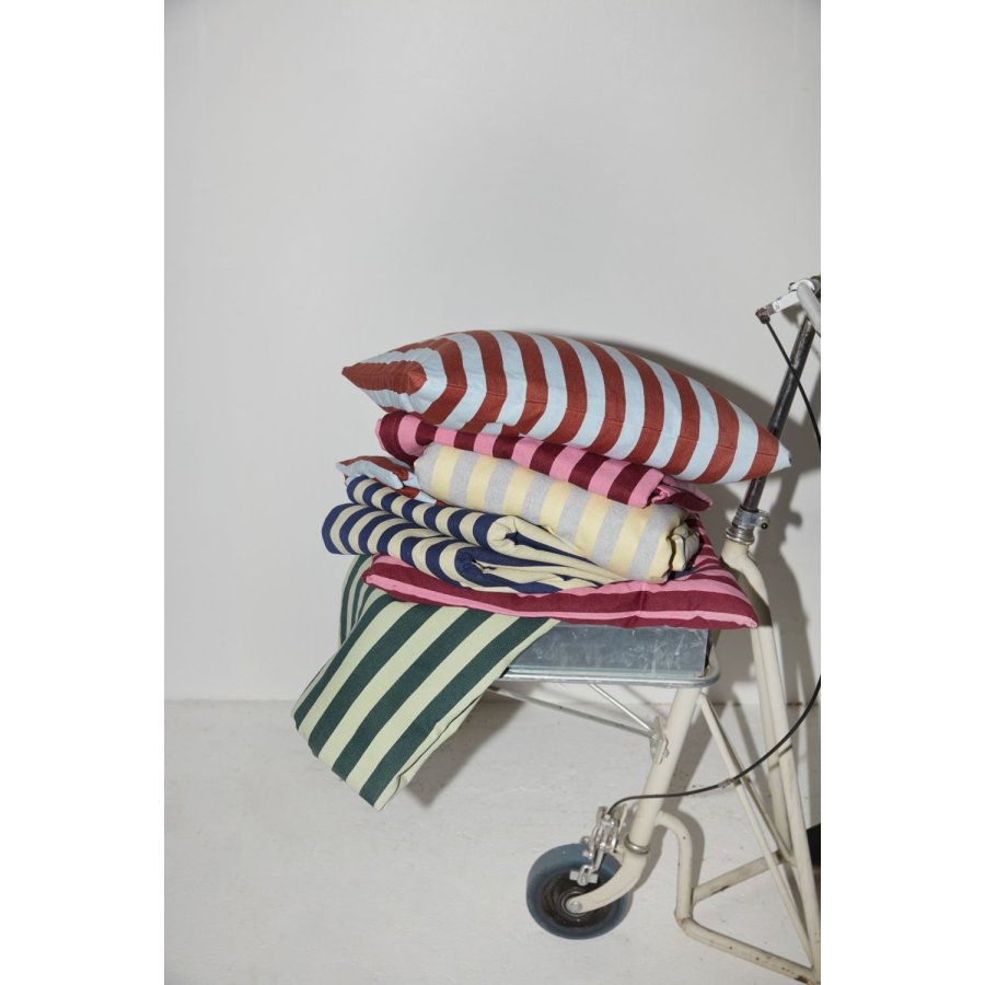 Studio About Pudebetr�k 50x50 cm, Bordeaux/Rosa