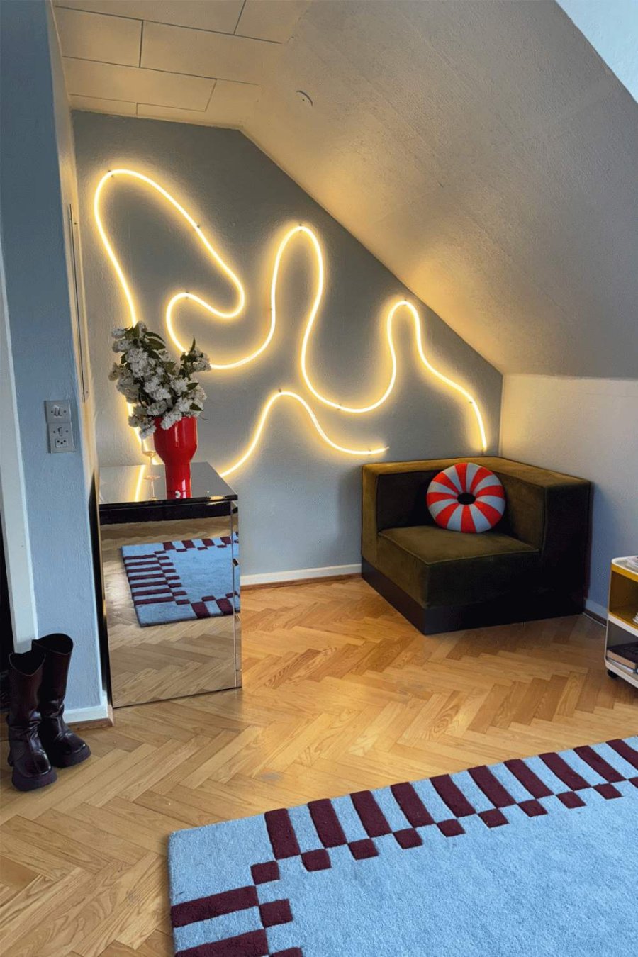 Studio About Float Kissen 40 cm, Blau/Rot