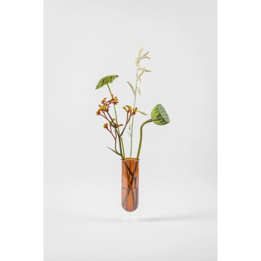 Studio About Flower Tube Vase H20 cm, Amber