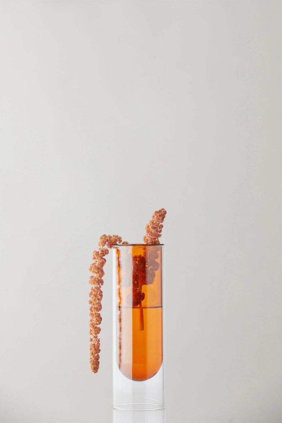 Studio About Flower Tube Vase H20 cm, Amber