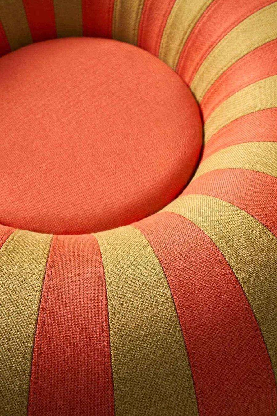 Studio About Float Pouf 80 cm, Ocker/Rot