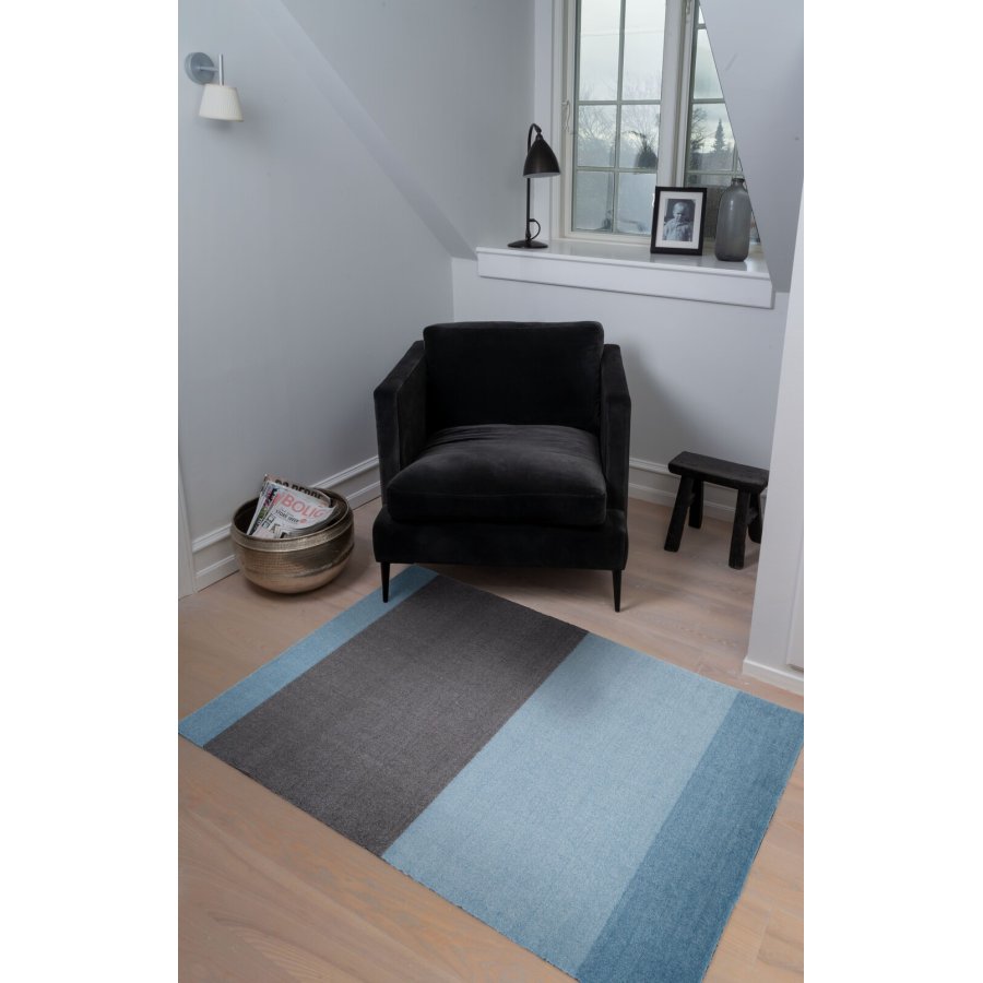 Tica Copenhagen Stripes Horizon Matte 90x130 cm, Blau/Stahlgrau