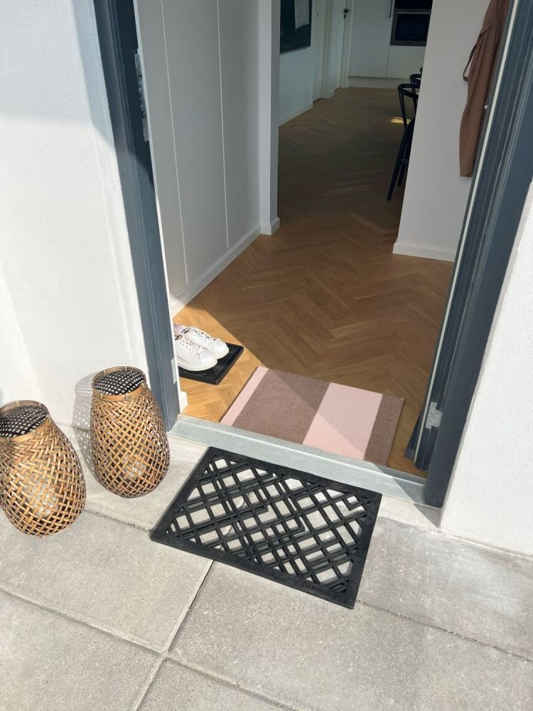Tica Copenhagen Stripes Bodenmatte 40x60 cm, Sand/Rosa