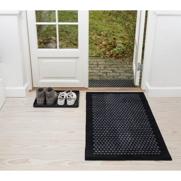 Tica Copenhagen Dot Smudsmtte 67x120 cm, Sort