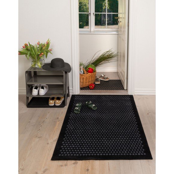 Tica Copenhagen Dot Mtte 90x130 cm, Sort/Gr