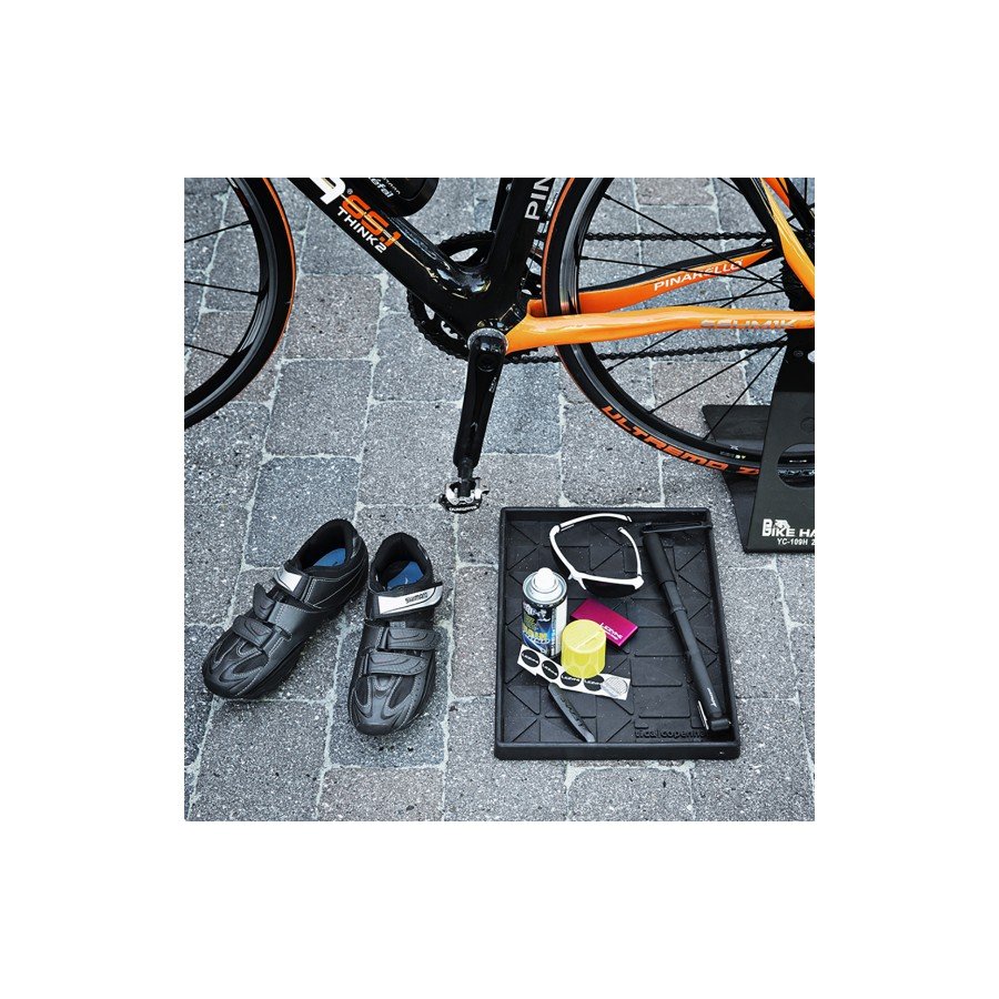 Tica Copenhagen Trekant Skobakke 28x38 cm, Sort