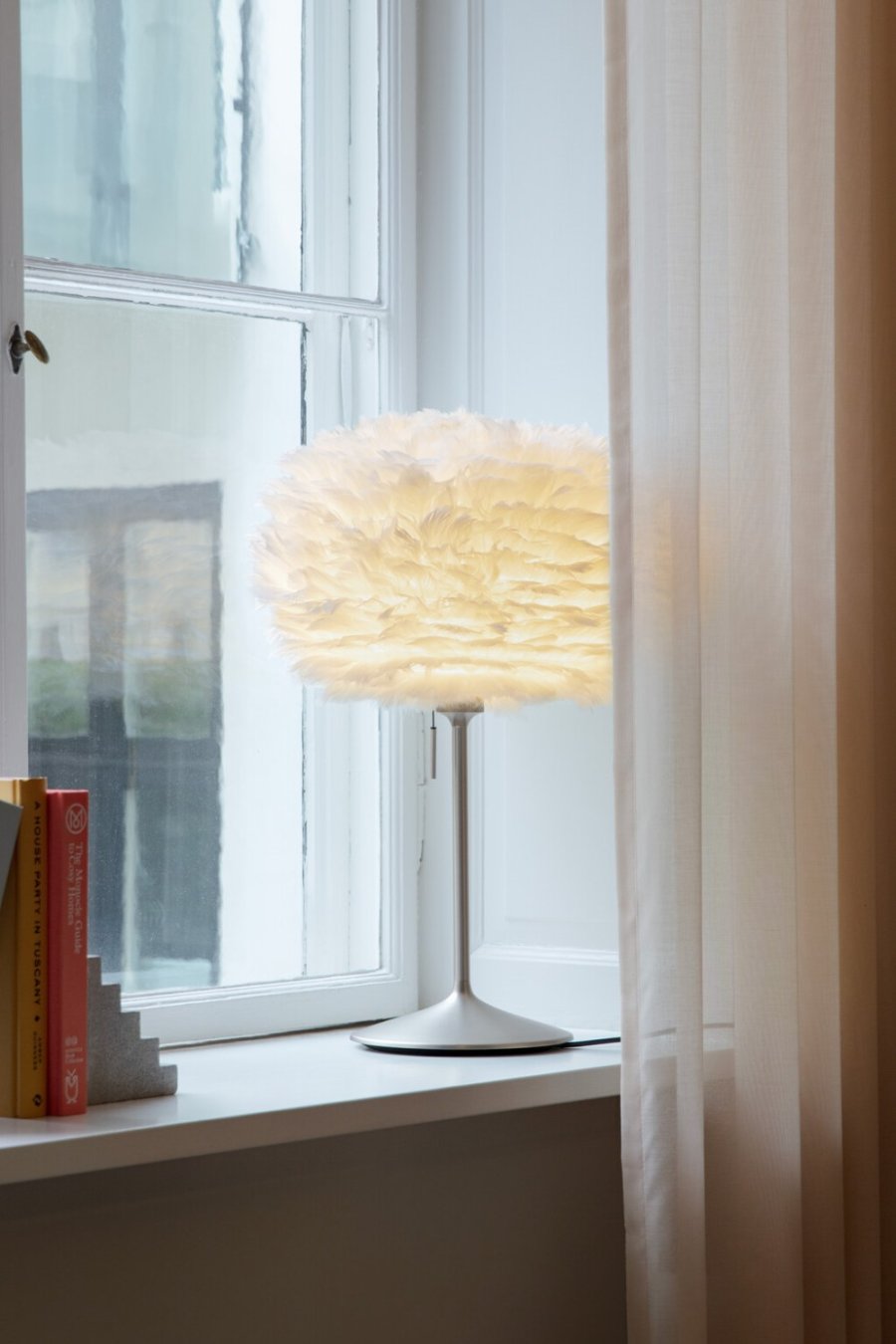 Umage Eos Sant� Tischlampe H72 cm, Geb�rsteter Stahl/Wei�