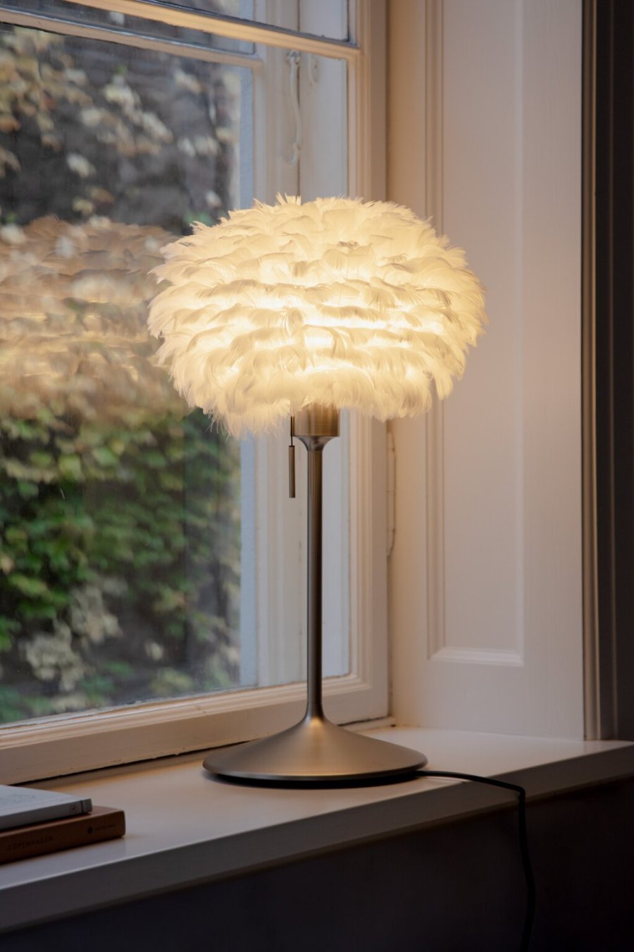 Umage Eos Sant� Tischlampe H62 cm, Geb�rsteter Stahl/Wei�
