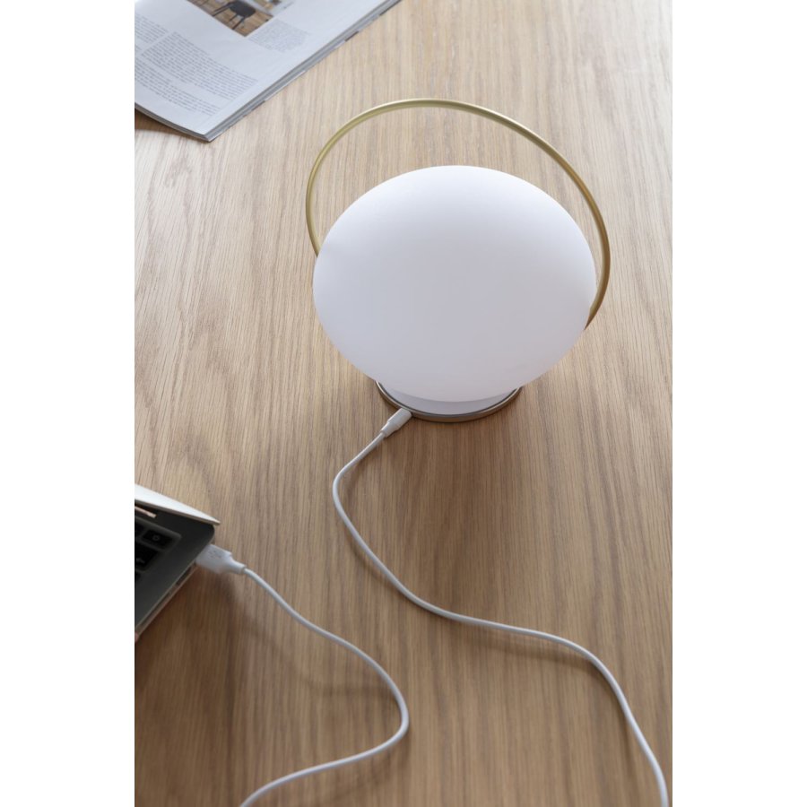 UMAGE Orbit Kabellose Tischlampe 19,5 cm, Messing/Opal
