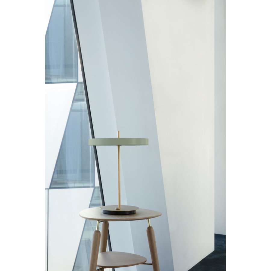UMAGE Asteria Trdls Bordlampe LED H41,5 cm, Nuance Olive/Messing