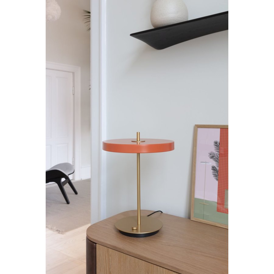 UMAGE Asteria Trdls Bordlampe LED H41,5 cm, Nuance Orange/Messing