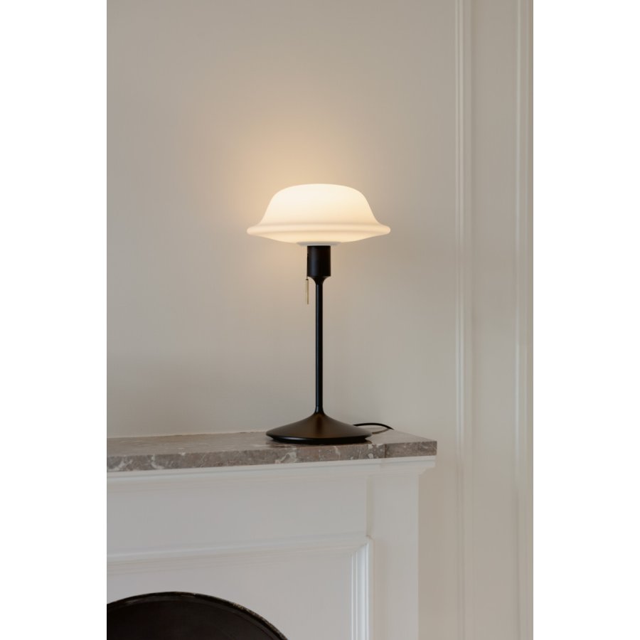 UMAGE Butler Bordlampe H54,9 cm, Sort/Hvid