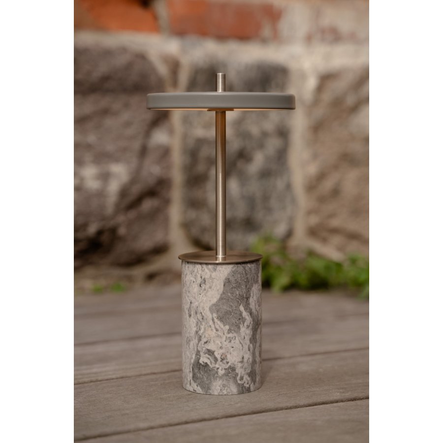 UMAGE Asteria Move Mini Tr�dl�s Bordlampe LED H25,5 cm, Grey Marble Steel