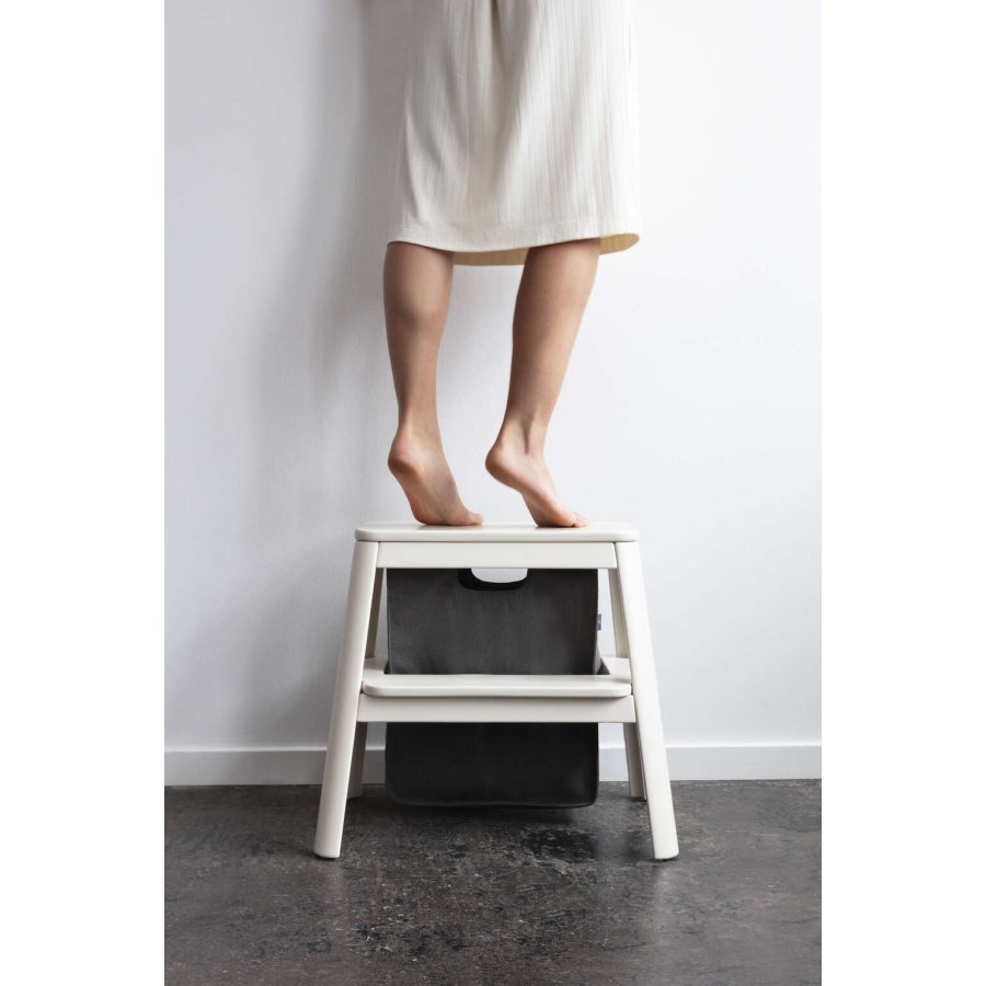 UMAGE Step it up Taburet H48 cm, Peral White