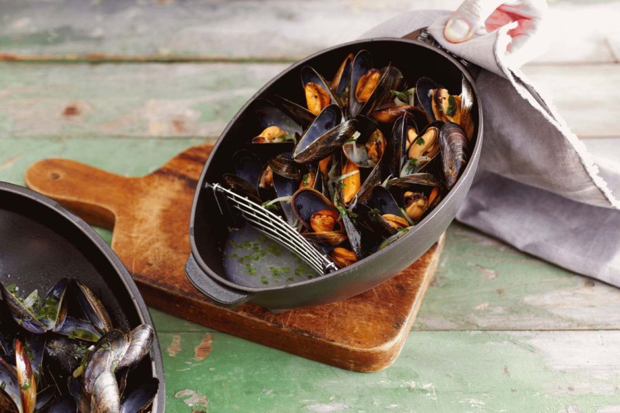 Staub Muscheltopf 25 cm, Schwarz