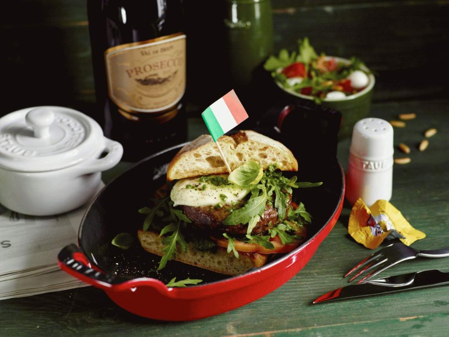 Staub Auflaufform 24 cm, Kirschrot