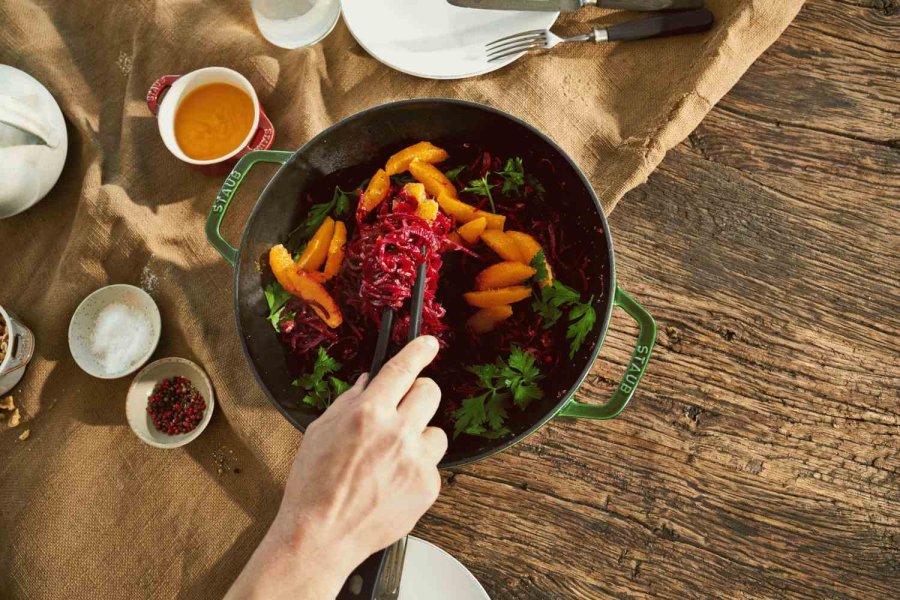 Staub Wokpfanne mit Glasdeckel 30 cm, Basilikum