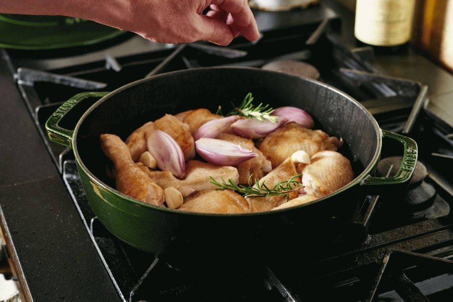 Staub Braisers Chistera Schmorpfanne 28 cm, Basilikum