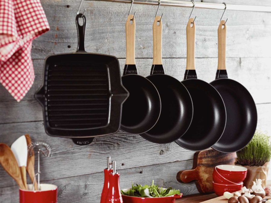 Staub Bratpfanne mit Holzgriff 20 cm