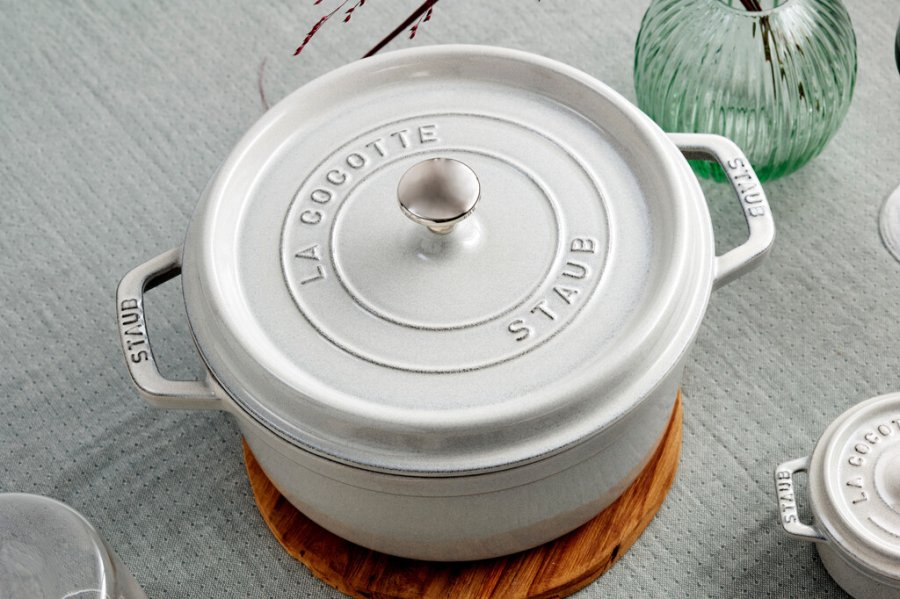 Staub La Cocotte Brter aus Gusseisen 20 cm/2.2 L, Weier Trffel