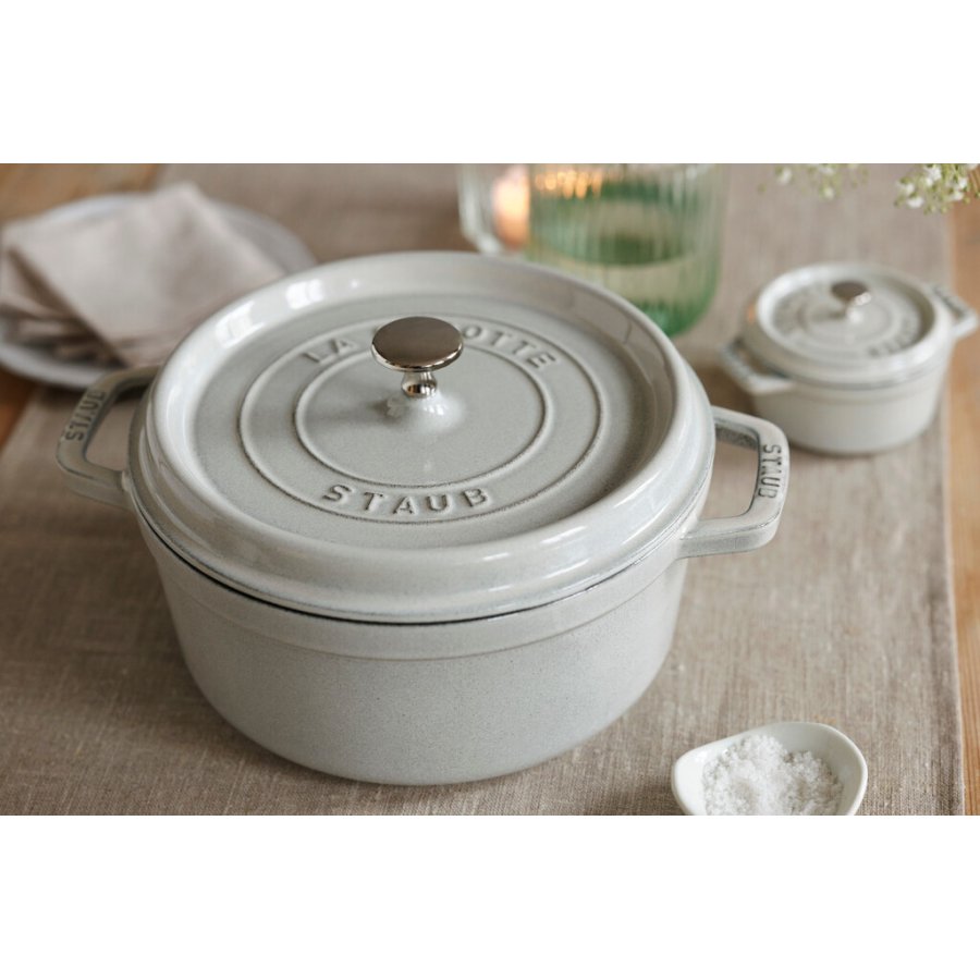 Staub La Cocotte Brter aus Gusseisen 28 cm/6,7 L, Weier Trffel