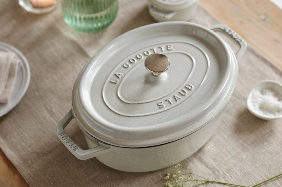 Staub La Cocotte Brter aus Gusseisen 37 cm/8 L, Weier Trffel