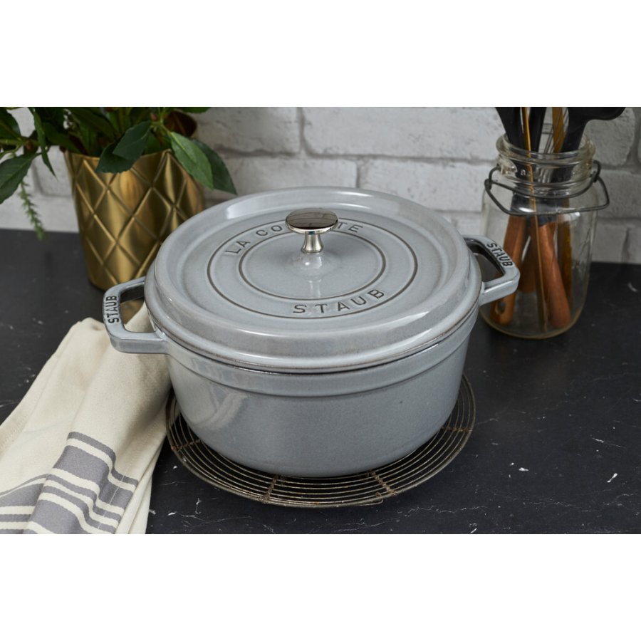 Staub La Cocotte Brter aus Gusseisen 20 cm/2,2 L, Graphitgrau