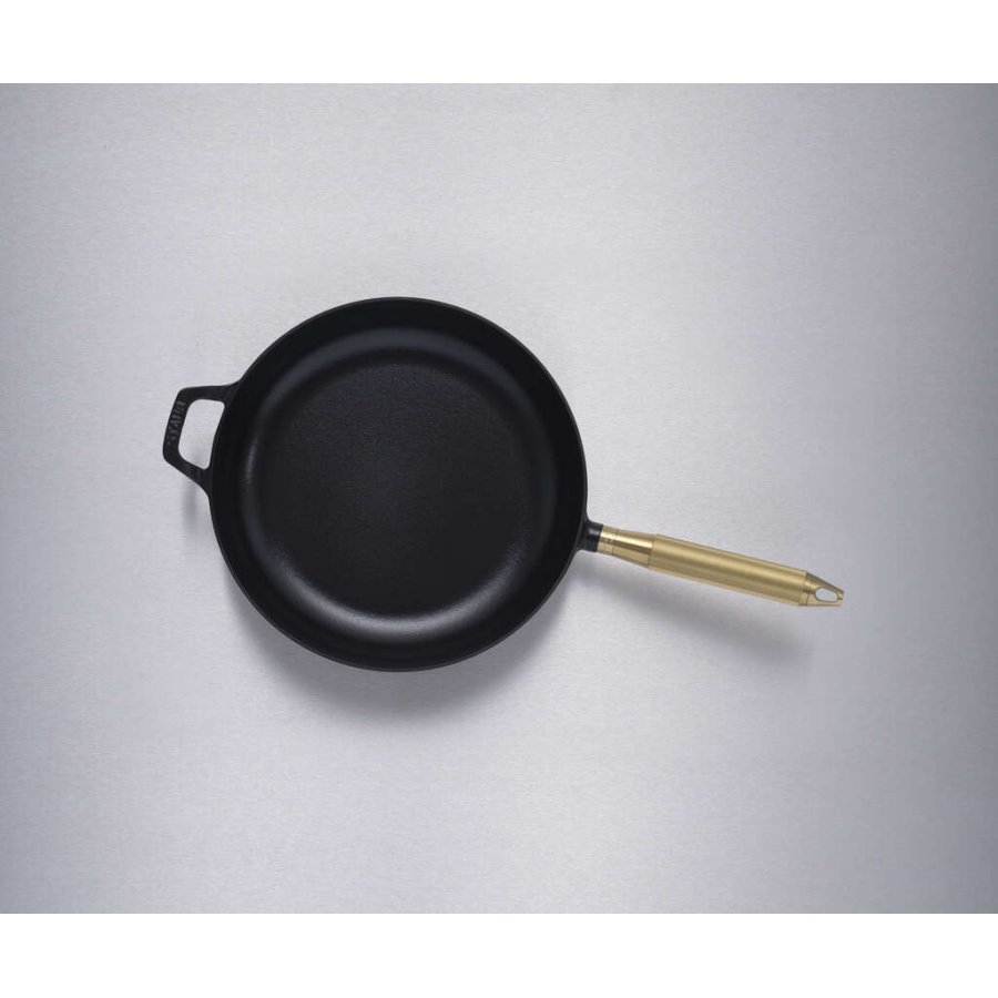 Staub Stbejernspande 28 cm, Sort/Messing