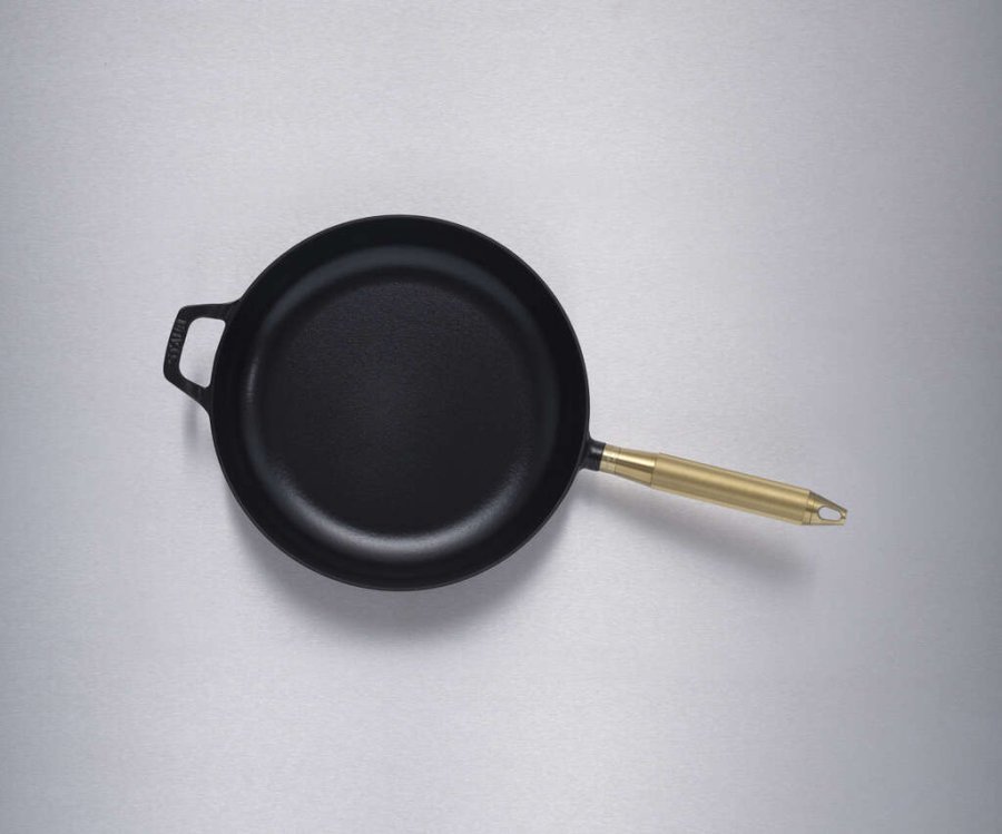 Staub Stbejernspande 28 cm, Sort/Messing