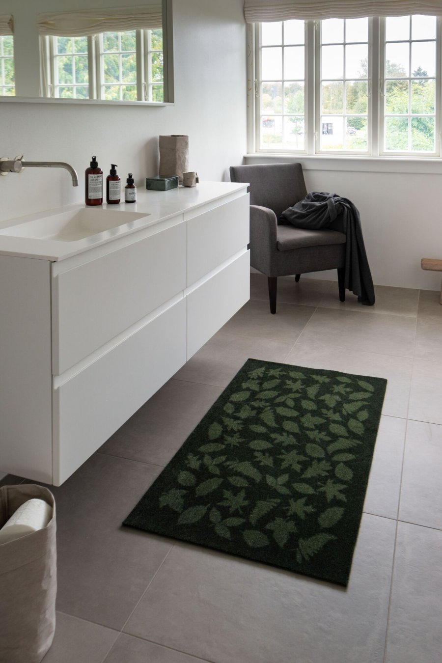 Tica Copenhagen Leaves M�tte 67x120 cm, M�rkegr�n