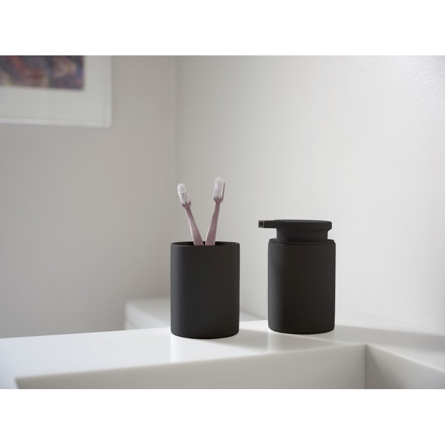 Zone Denmark Karma Sbedispenser 250 ml, Black