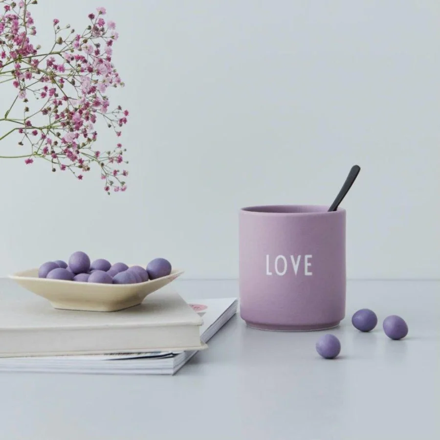 DESIGN LETTERS Favoritkop Love, Lavendel