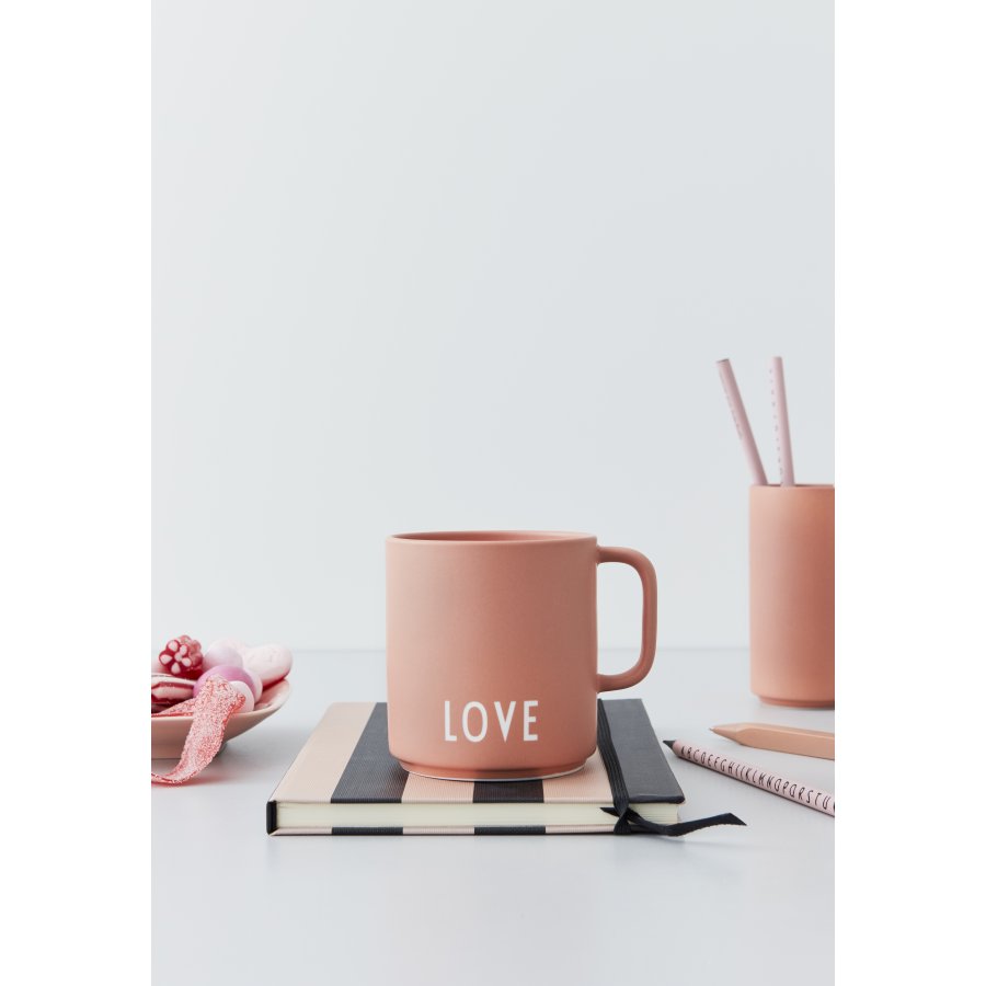 DESIGN LETTERS Lieblingstasse mit Henckel Love, Nude