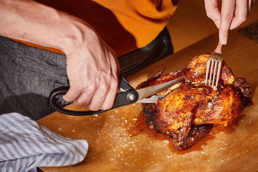 Fiskars Essential Gefl�gelschere 23 cm