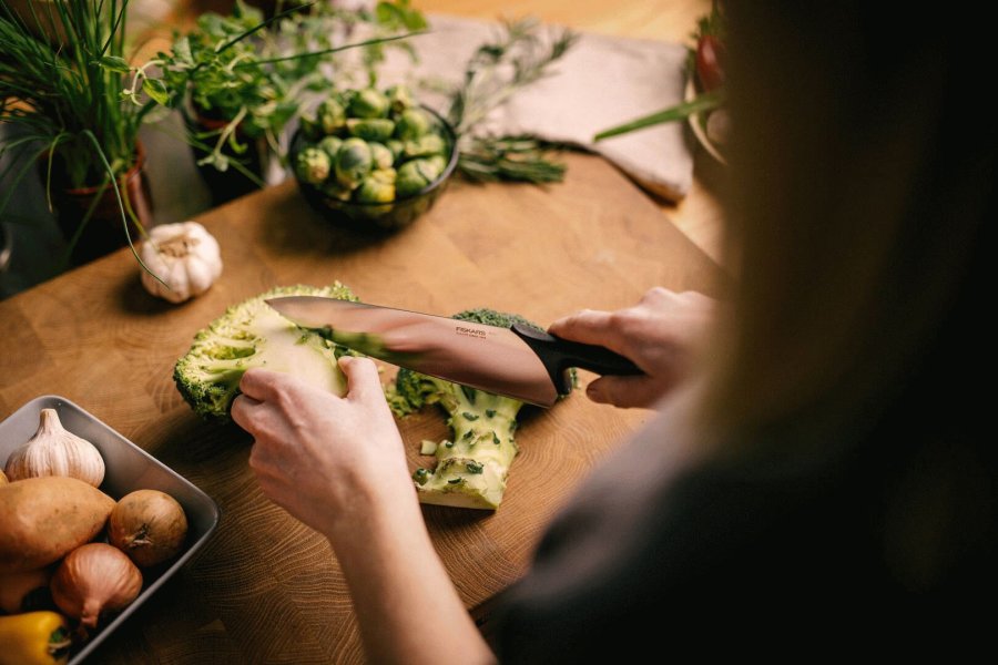 Fiskars Essential Kochmesser 21 cm