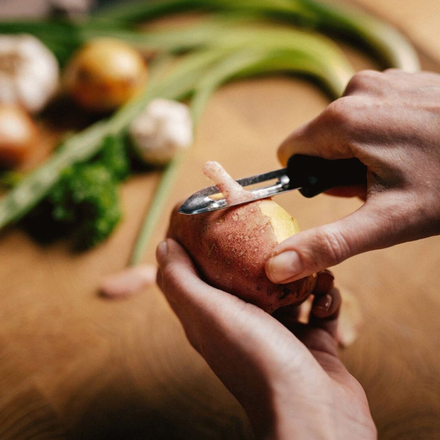 Fiskars Essential Sch�lmesser 6 cm