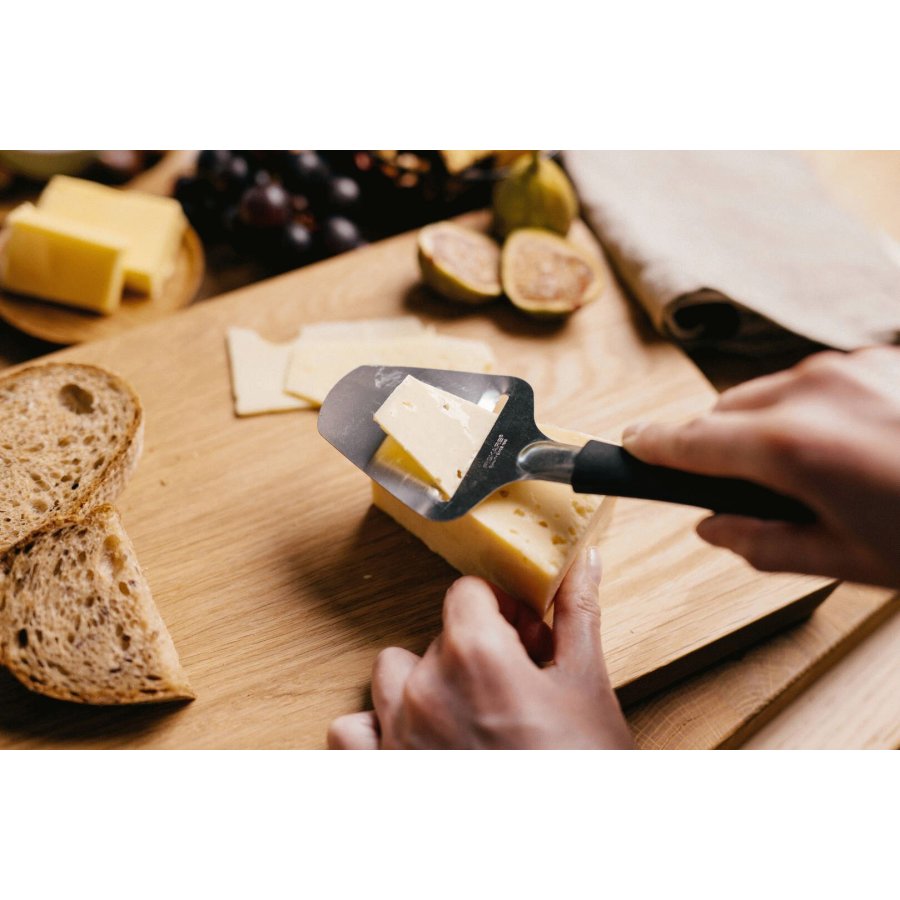 Fiskars Essential K�sehobel 21 cm