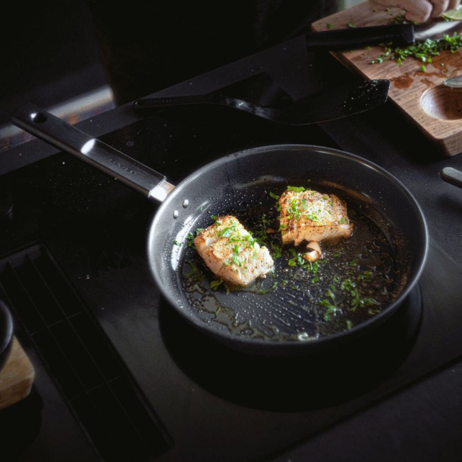 Fiskars Hard Face Bratpfanne 28 cm