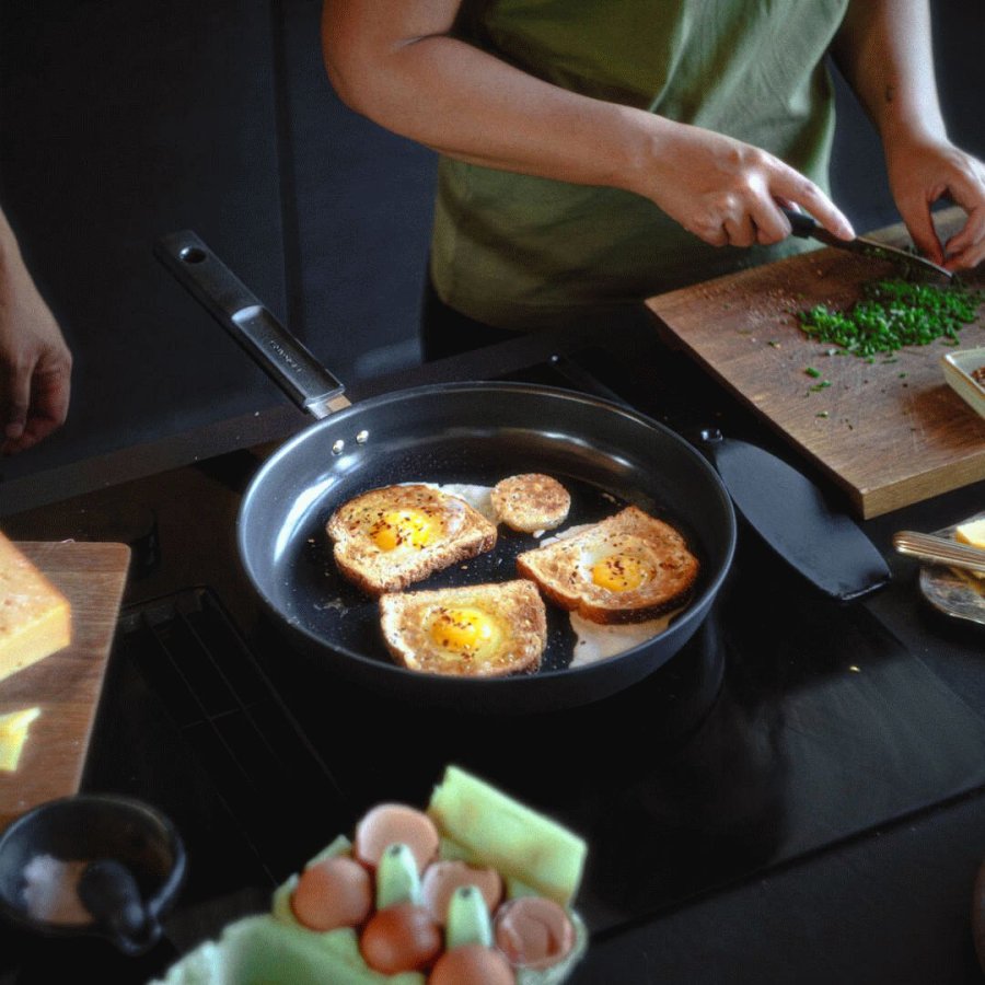 Fiskars Hard Face Bratpfanne 30 cm