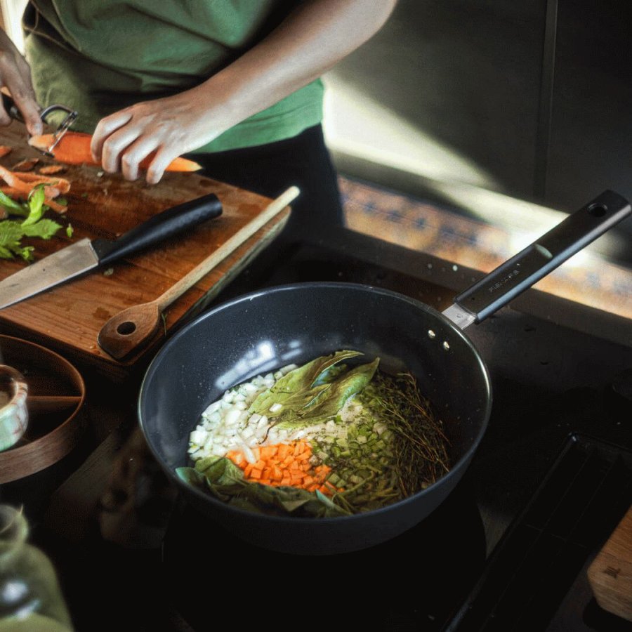 Fiskars Hard Face Wok 28 cm