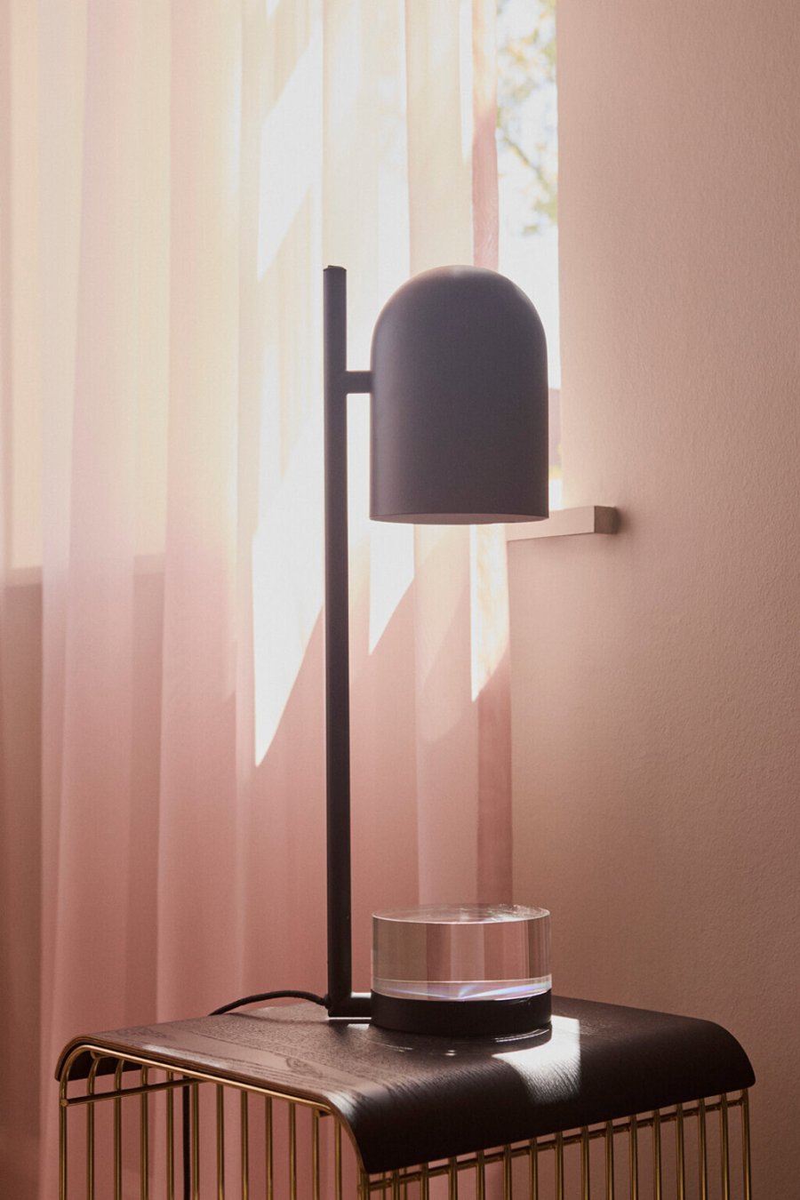 AYTM CURVA Tablett 33 cm, Schwarz