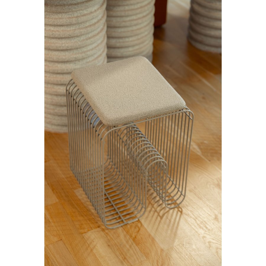 AYTM CURVA Sitzkissen 27,5x32,5 cm, Taupe Boucl