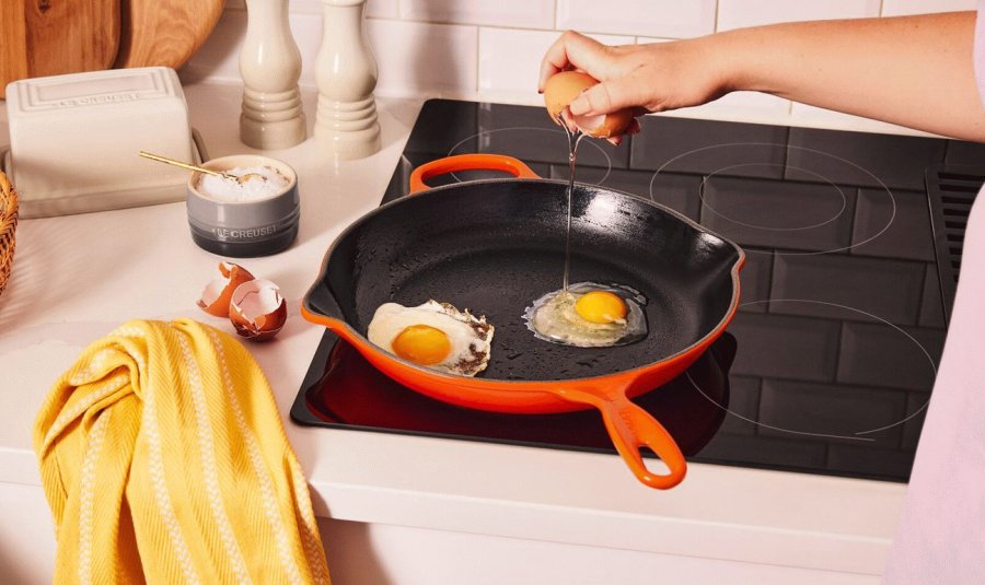 Le Creuset Signature Stbejernspande 23 cm, Volcanic