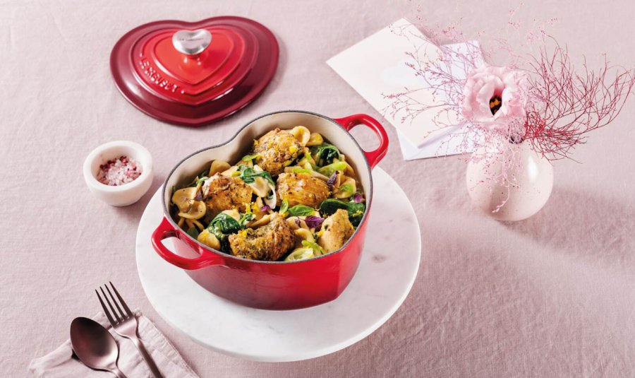 Le Creuset Heart Gryde m. Hjerteformet Knop 20 cm/1,9 L, Cerise